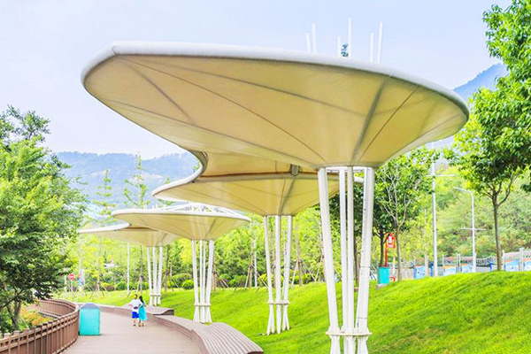 沈陽膜結(jié)構(gòu)建筑給人視覺震撼的效果是非常強(qiáng)烈的